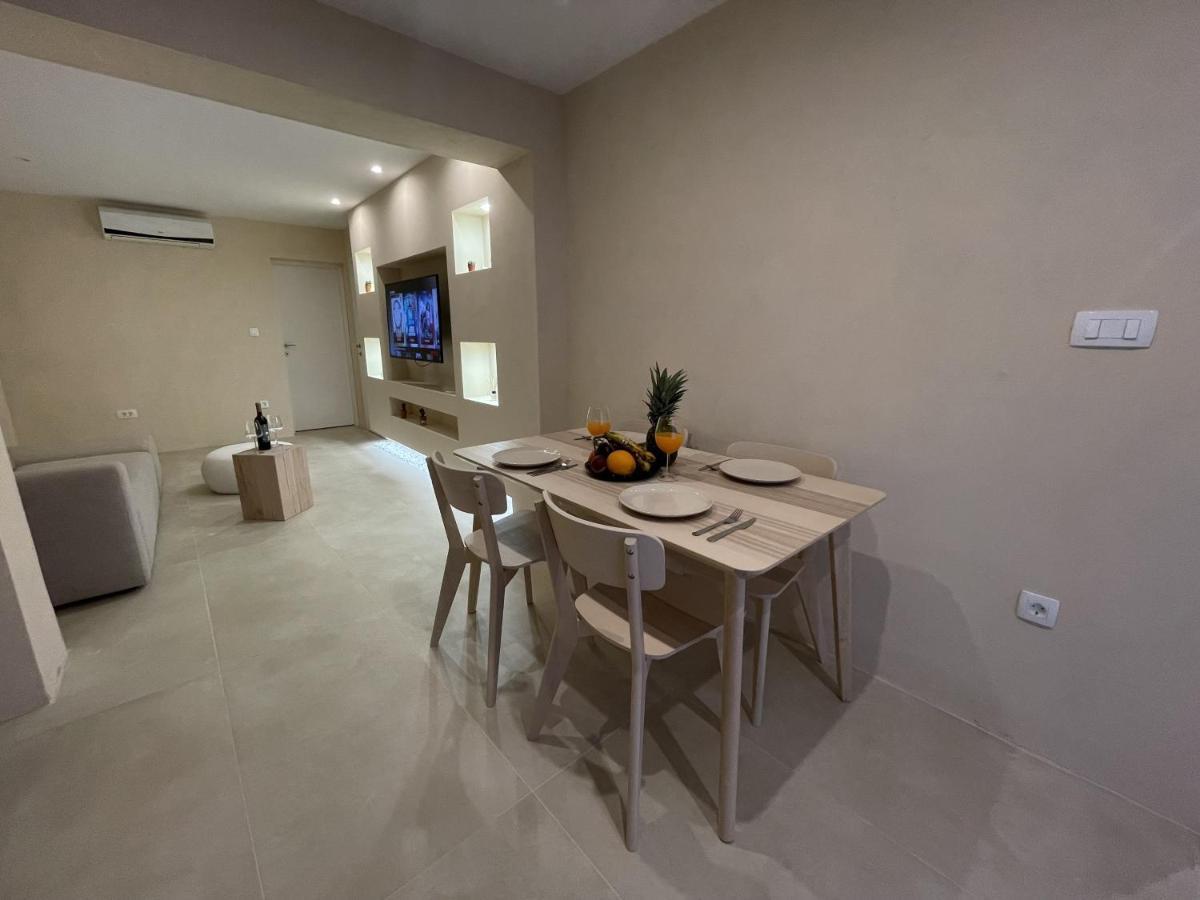 Cozy Apartment Matijas With Private Parking And Terrace 스플리트 외부 사진