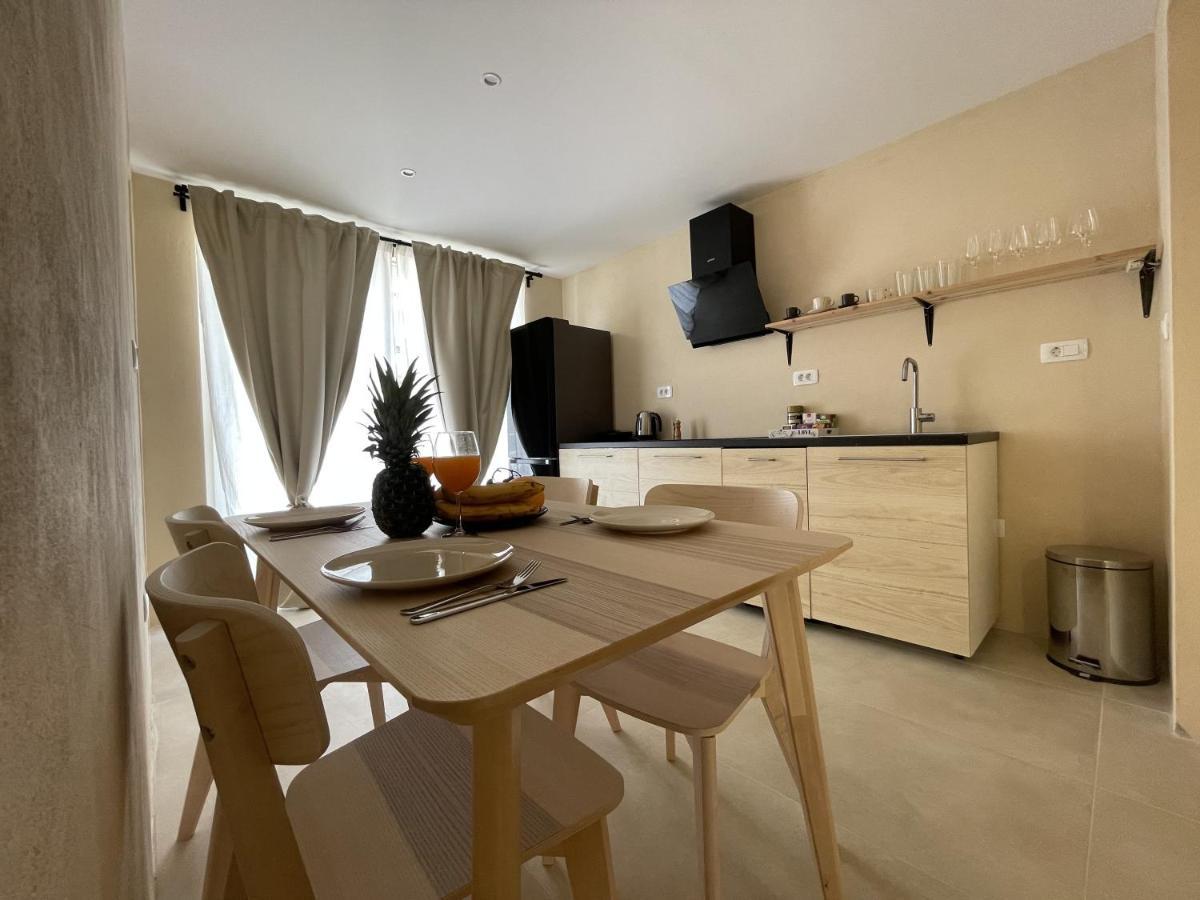 Cozy Apartment Matijas With Private Parking And Terrace 스플리트 외부 사진