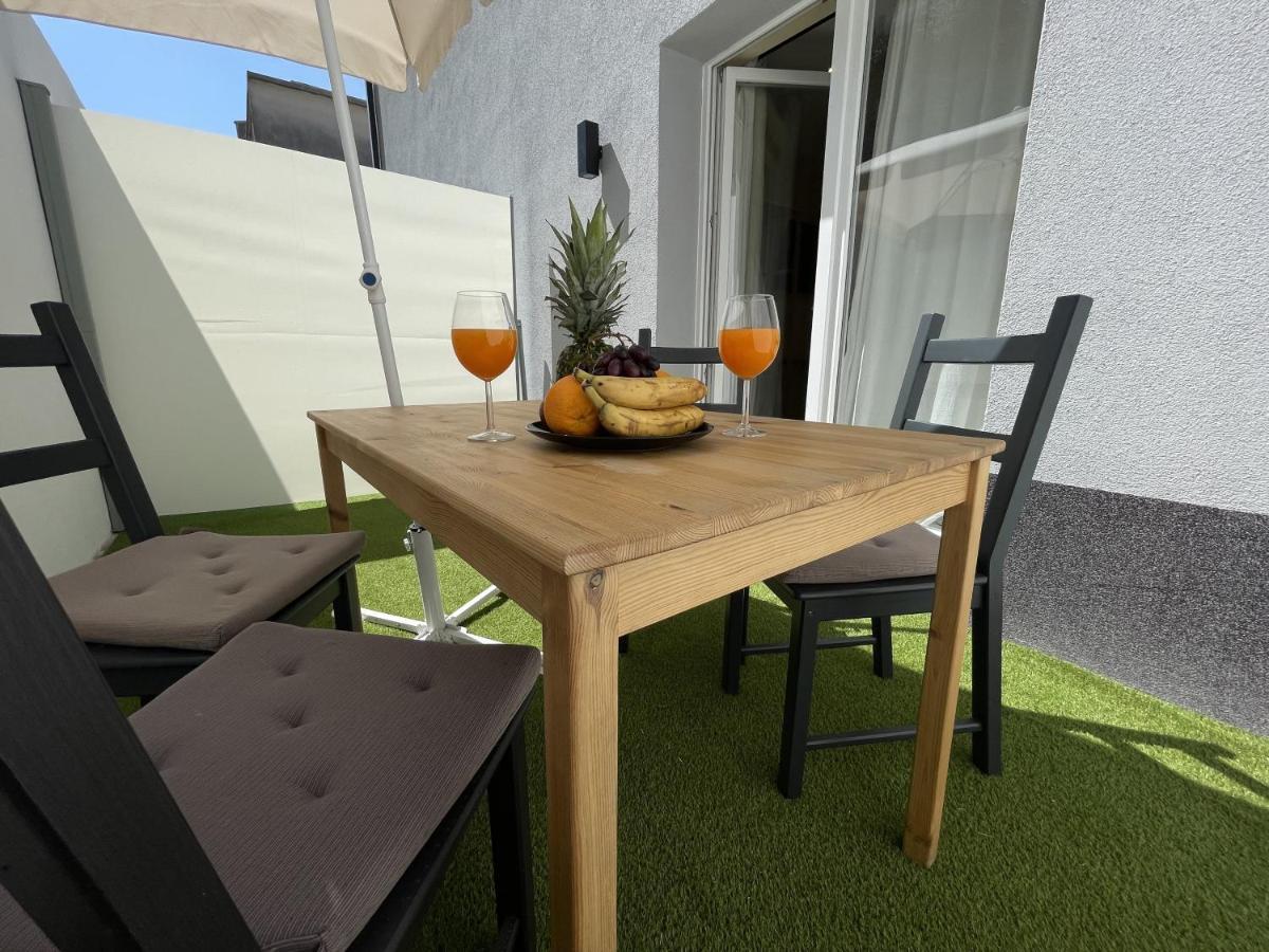 Cozy Apartment Matijas With Private Parking And Terrace 스플리트 외부 사진