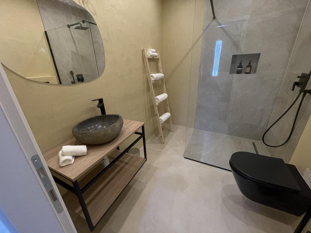 Cozy Apartment Matijas With Private Parking And Terrace 스플리트 외부 사진